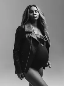 Ciara, son baby-bump de femme enceinte