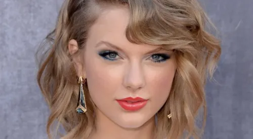 Taylor Swift, « une vieille femme » selon Ed Sheeran