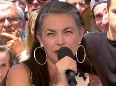 Les cheveux blancs de Lio