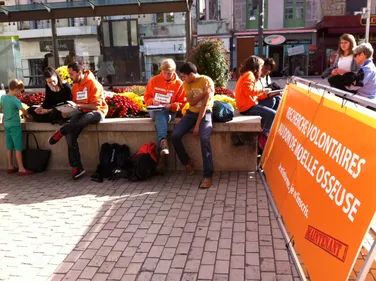 Saint-Etienne : des recruteurs de donneurs de moelle osseuse dans...