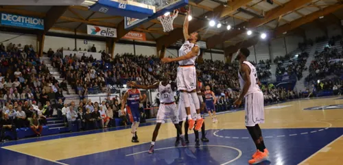 Basket : la Chorale à sa main