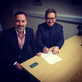 Elton John s’est marié avec David Furnish