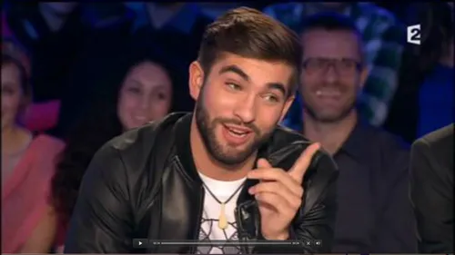 Kendji pratique la masturbation