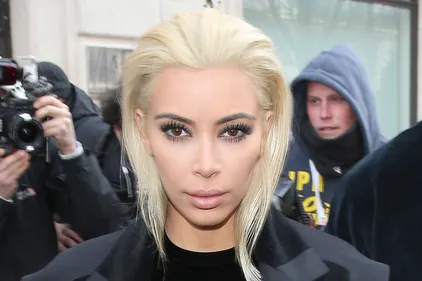 Kim Kardashian blonde platine