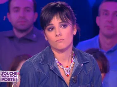 Alizée fait la gueule dans Touche pas à mon poste