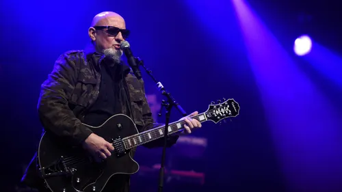 CharlElie Couture en concert au Chambon-Feugerolles