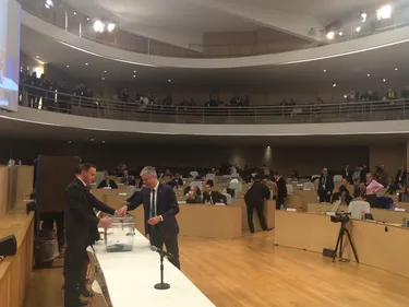 Laurent Wauquiez prend officiellement les commandes...