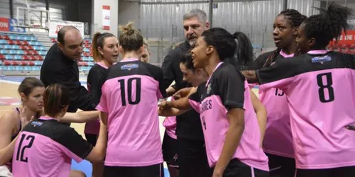 Basket : à Roanne, les Pink Ladies en pleine lumière