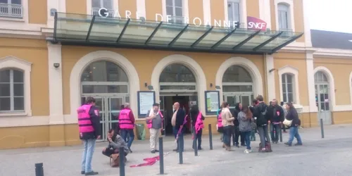 Grève du 7 mars : le syndicat Solidaires annonce un "tsunami social"