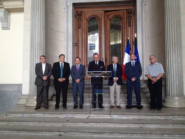 Minute de silence et Marseillaise un peu partout dans la Loire ce...