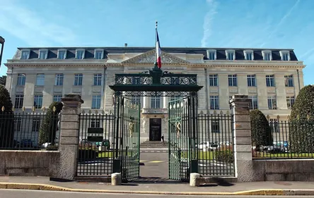 Saint-Etienne : L'école des Mines proche du TOP 10 du classement...