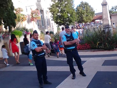 Menace terroriste : surveillance accrue autour des établissements...