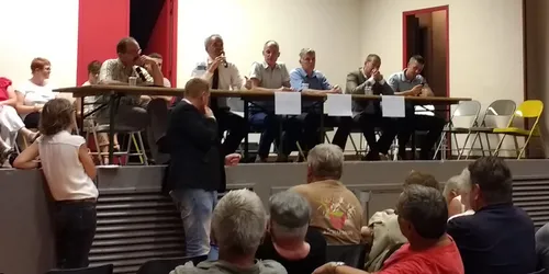 Saint-Denis-de-Cabanne : le FN appelle au rassemblement