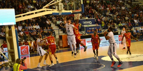 Basket : des opportunités à saisir pour Roanne et Saint-Chamond