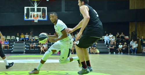 Basket : Roanne et Saint-Chamond se retrouveront dès la Leaders Cup