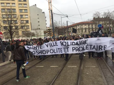 200 personnes répondent à l'appel du comité Antifa