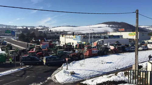 Le ton monte chez les opposants au projet de prison à...