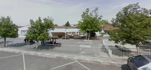 Agression d'un élève à Veauche : la maire refuse de parler d'un...