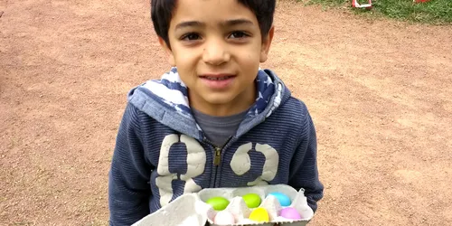 A Roanne, plus de 600 enfants chassent les œufs sur les bords de Loire