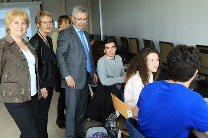 Une nouvelle façon de réviser pour les collégiens de la Loire