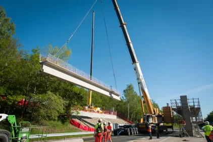 Forez : la construction d'un éco-pont au-dessus de l'A72