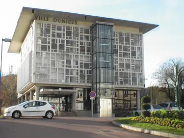 Suppression de la taxe d'habitation : le maire d'Unieux inquiet