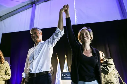 Laurent Wauquiez à l'assaut du Mont Mézenc et de la tête des...