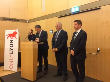 Quand Saint-Etienne fait sa pub à Francfort, avec Lyon !