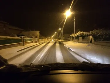 La Loire sous la neige ce vendredi matin, prudence sur les routes !