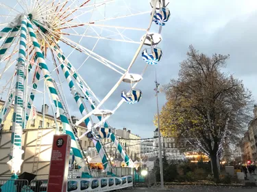 À Saint-Étienne, la rue de la République fête Noël