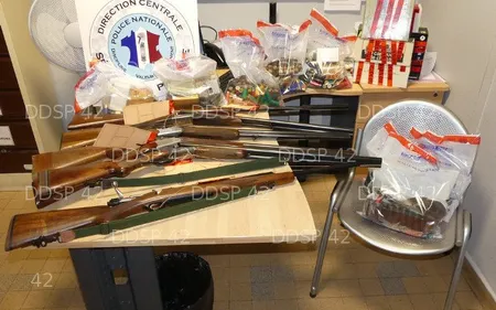 Saint-Étienne : 6 fusils de chasse et des centaines de cartouches...