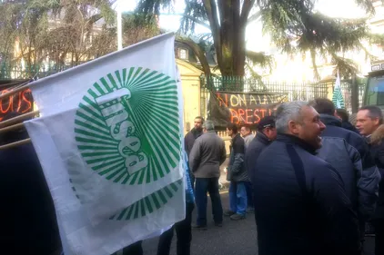 A Roanne, les agriculteurs remontés contre le gouvernement et la...