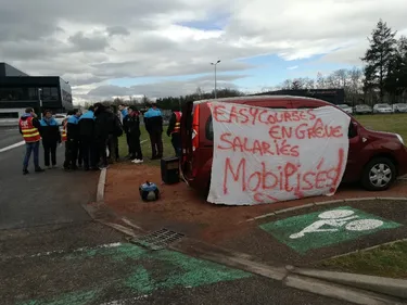 Roanne : le ras-le-bol des salariés d'Easy Courses, sous-traitant...