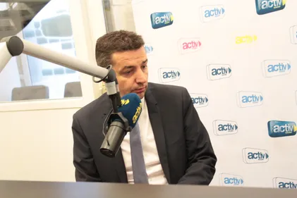 Gaël Perdriau veut mener la fronde des élus locaux face au...