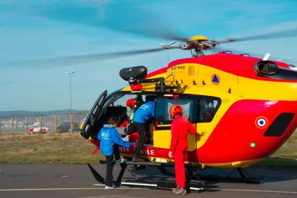 Feurs : pris au piège dans leur voiture après une soudaine montée...