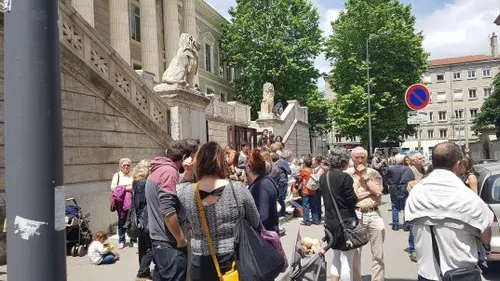 Mise à l'abri de famille Roms à Saint-Etienne : les prévenus relaxés