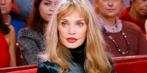 Arielle Dombasle, visage du 14ème festival ligérien LGBTI+ Face à Face