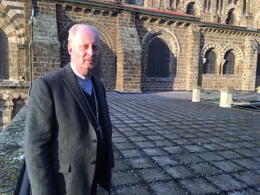 Pédophilie dans l'Eglise : "ce ne sont pas à des pétitions de dire...