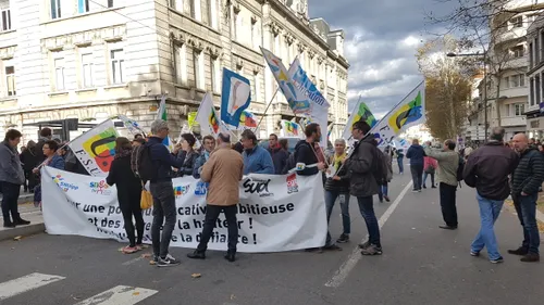 Loire : les profs, de l’école au lycée, en grève contre les...