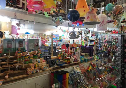 Dossier de la rédac : le retour des jouets traditionnels sous le sapin