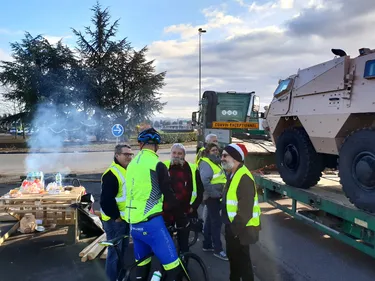 Une quinzaine de maires du Gier à la rencontre des « gilets jaunes »