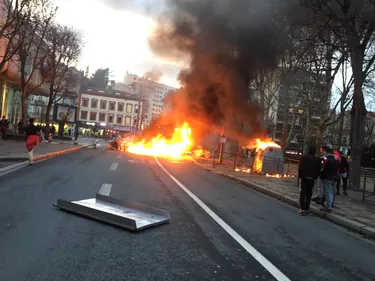 Manif des Gilets jaunes à Saint-Etienne : trois hommes écroués...