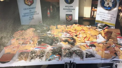 Cambriolages : des objets restitués à une cinquantaine de victimes...