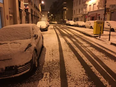 Saint-Etienne et l'agglomération sous une fine couche de neige ce...
