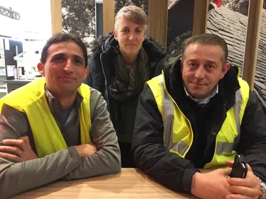 Les gilets jaunes de l'aire du Pays du Gier lancent leur collectif