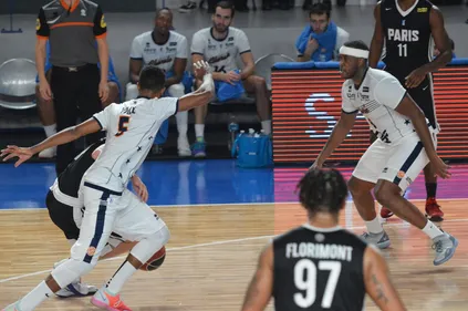 Basket : la Chorale rate la balle de match à Paris