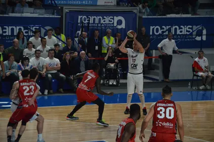 Basket : victorieuse de Nancy, Roanne reprend la tête