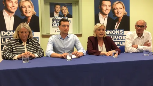 Européennes : Marine Le Pen et Jordan Bardella jouent la carte de...