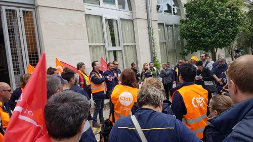 Saint-Etienne : les facteurs en grève et en colère contre une...