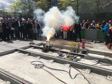 3ème ligne de tram à Saint-Etienne : le dernier rail a été soudé ce...